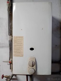 Plynový prietokový ohrievač