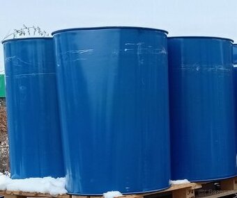 Kovové sudy, barely