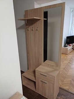 Predsieňová zostava/ vešiaková stena