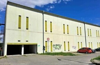 Prenajmem garaz s dielňou  v garážovom dome na  Družbe