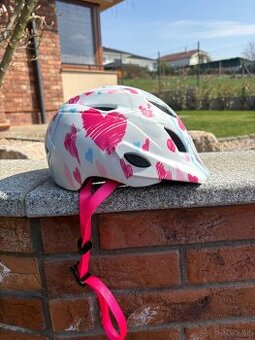 Dievčenská cyklistická prilba