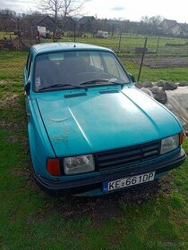 Škoda 125l.bez tp a ŠPZ.