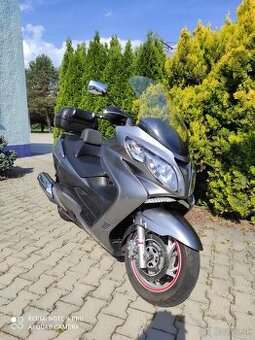 Suzuki Burgman AN 400