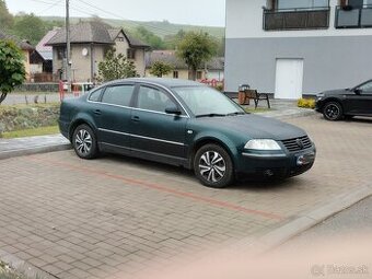 Passat b 5, 5 tdi sedán zelená tmavá metalíza