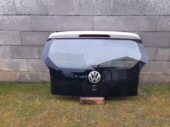 VW UP Lift zadna-predna KAPOTA