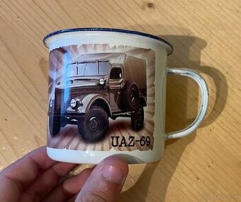 Hrnek UAZ-69