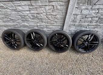 Disky Dezent R18 TR Black 5x 112 + Sava 225/40 R18 dot 21