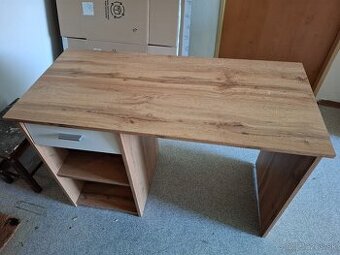 Pisací Stolík Rozmer pracovnej dosky 110x50 Cena 50eur