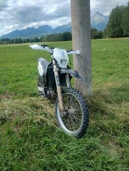 Huzvarna410 motorka