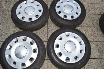 Plechové disky a zimné gumy 175/65 R14 a puklice Fiat 500