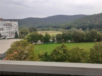 Veľký byt v Partizánskom za 90.000,-€