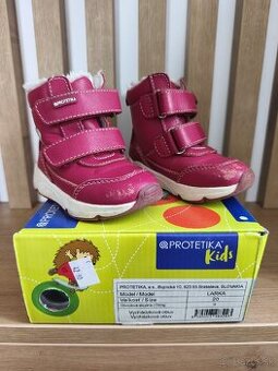 Protetika, dievčenské čižmičky