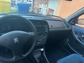 Peugeot 306, 1.9 diesel, 2003 – 700 €