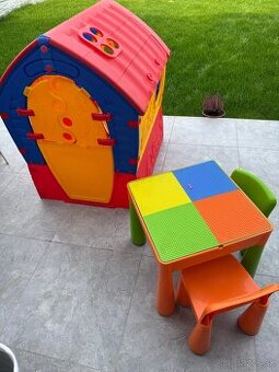 Detský stôl so stoličkami