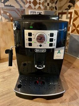 Kavovar Delonghi Magnifica ECAM20
