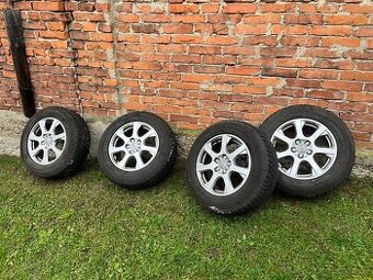 Audu q5 r 17  zimne pneu