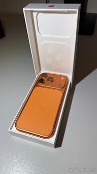 Predám iPhone 17 Pro 256 GB - Cosmic Orange