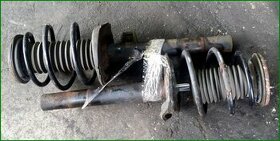 rozpredaj 730i e38	predne tlmice,pruziny,ulozenia