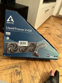 Arctic LiquidFreezer II 420