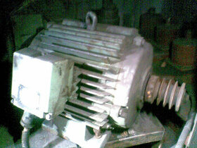 Elektromotor MEZ Mohelnice Typ AP 100L-6