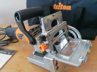 Kolíkovacia frézka 710W Triton.
