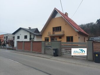 Priestranný rodinný dom v Považskej Bystrici - Jelšové