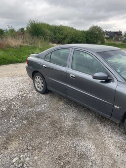 Rozpredam VolvoS60 120kw D5