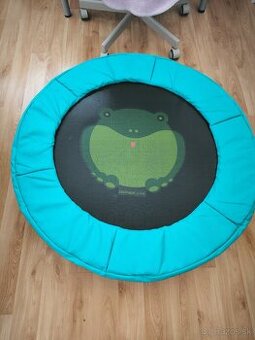 Trampolína