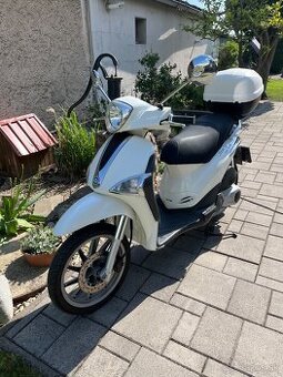 Predám PIAGGIO Liberty 125 IE
