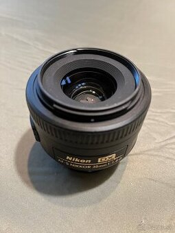 NIKKOR 35mm f/1.8 AF-S DX