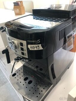 DELONGHI magnifica 22.110 + záruka 1 rok