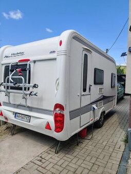 Obytný príves Hobby 410 SFE