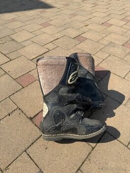 Motocrossove čižmy