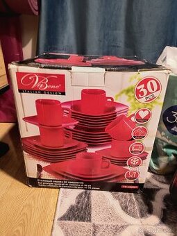 Veľká sada tanierov - fialová