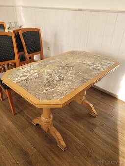 Predám masívne jedálenské stoly