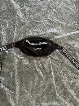 SUPREME WAISTBAG BLACK