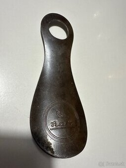 Predam  starozitny obuvak zn Baťa