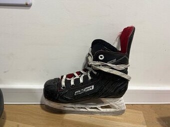 Hokejové chlapčenské korčule