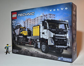 42175 LEGO Technic Volvo FMX Truck & EC230 Electric Excavato