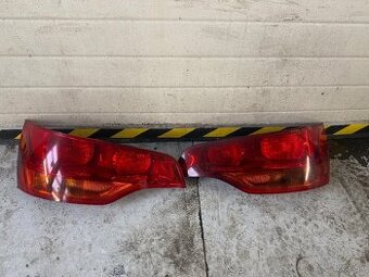 Zadné svetla Audi q7