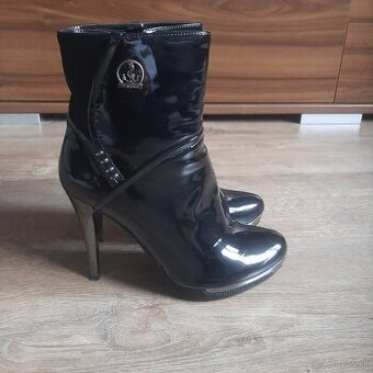 Dámske zimné čižmičky veľ39cm