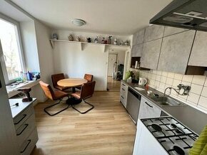 Predáme 3,5 izbový byt v centre Bratislavy na Chorvátskej ul