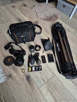 Sony A6400 + plne prislusenstvo