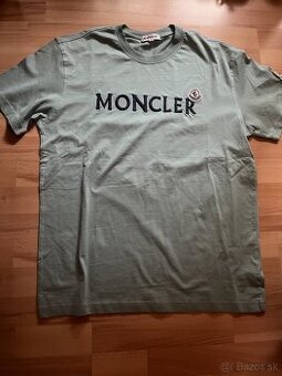Moncler star