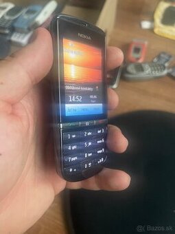 Nokia 300 ako nová.