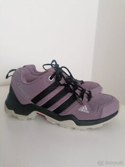 Adidas turistická obuv č. 33