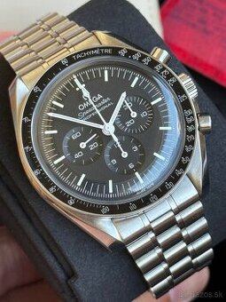 Omega Speedmaster Moonwatch