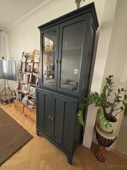 Vitrína IKEA Lommarp