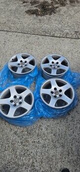 Predam kolesa z volswagen touran 5x112 r15