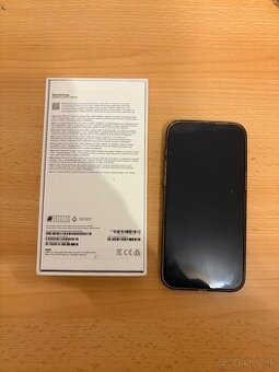 Predám iPhone 15 Pro Max 256 GB – Prírodný titán – 600 €